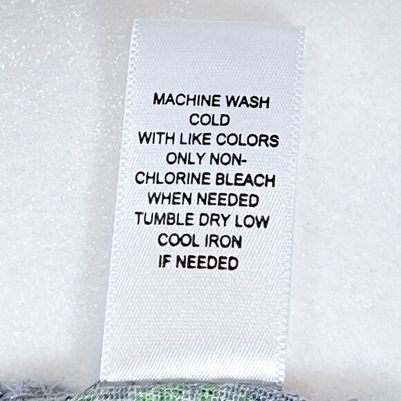 Women's Nollie 3/4 Sleeve Graphic Tee | Size Small | V-Neck Top | Baseball Style - Picture 12 of 12